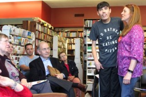 Senate President Martin Looney meets Families First members at his district meeting and commits his support for SB 400 